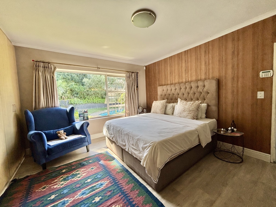 5 Bedroom Property for Sale in Vierlanden Western Cape